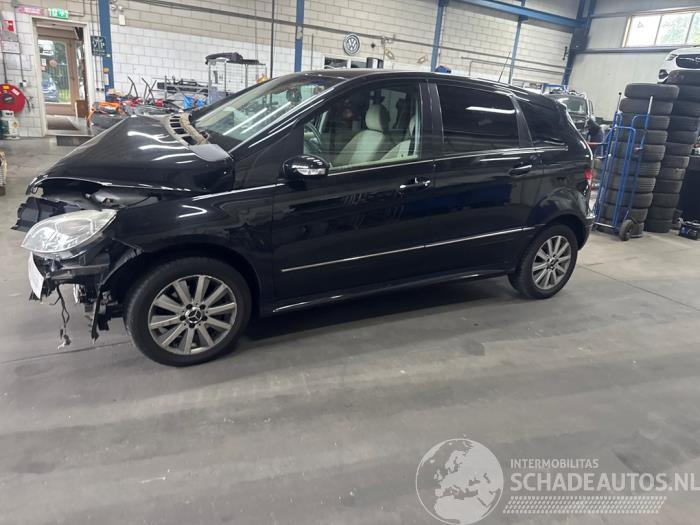 Mercedes B-klasse B (W245), Hatchback, 2005 / 2011 2.0 B-200 16V
