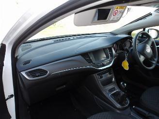Opel Astra  picture 30