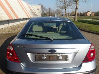 Ford Mondeo  picture 16