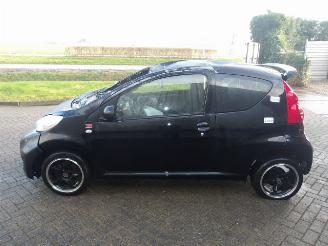 Peugeot 107 2005/2014 picture 4