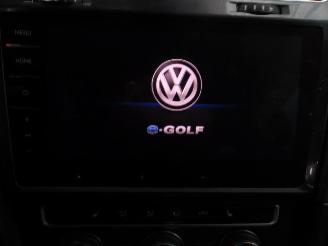 Volkswagen e-Golf  picture 64