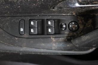 Peugeot 2008 2008 (UD/UK/UR/US/UX), MPV, 2019 e-2008 50 kWh picture 24