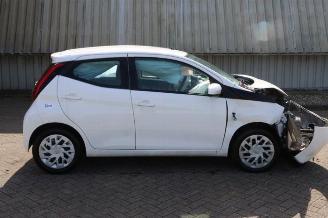 Schadeauto Toyota Aygo Aygo (B40), Hatchback, 2014 1.0 12V VVT-i 2019/6