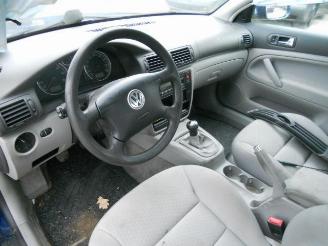 Volkswagen Passat 3b picture 6