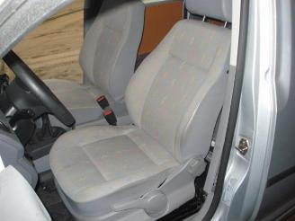 Volkswagen Caddy Combi maxi picture 11