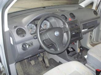 Volkswagen Caddy Combi maxi picture 12