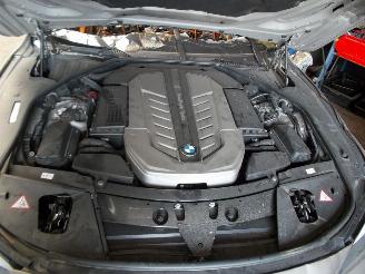 BMW 7-serie F01  760I  V12 picture 7