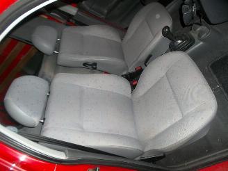 Volkswagen Caddy Combi  picture 8