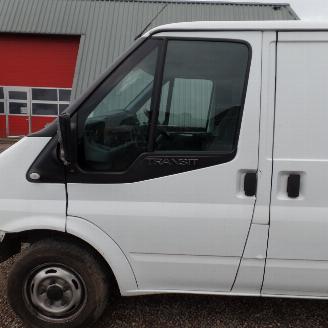 Ford Transit  picture 15