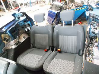 Ford C-Max  picture 11