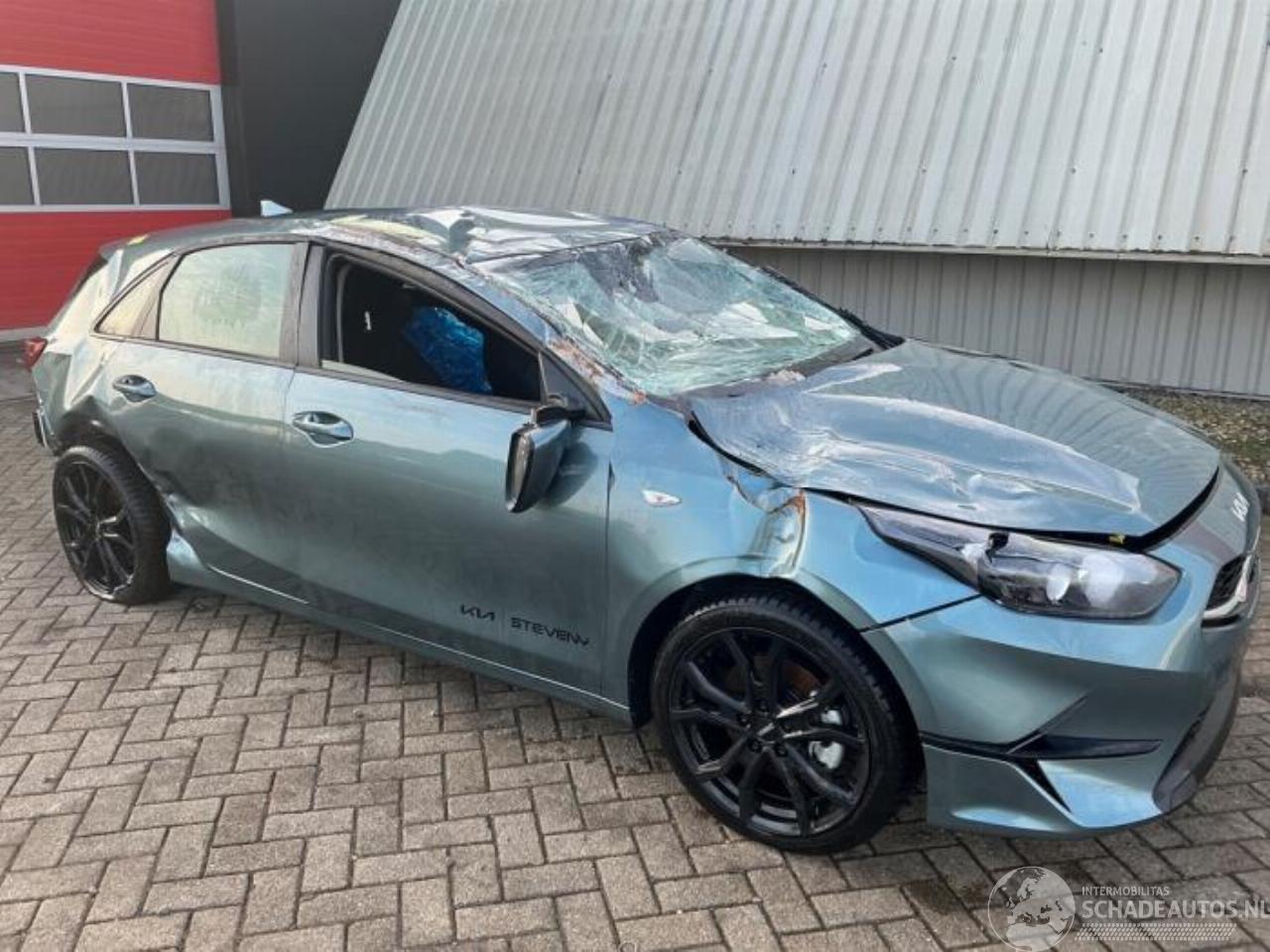 Kia Cee d Ceed (CDB5/CDBB), Hatchback 5-drs, 2018 1.0i T-GDi 12V