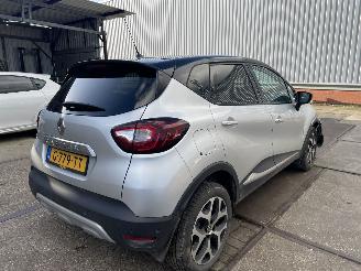 Voiture accidenté Renault Captur 0.9 TCE INTENS 2019/6