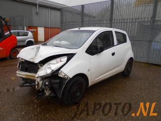 Damaged car Chevrolet Spark Spark, Hatchback, 2010 / 2015 1.0 16V Bifuel 2011/11