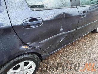 Toyota Yaris Yaris III (P13), Hatchback, 2010 / 2020 1.0 12V VVT-i picture 10