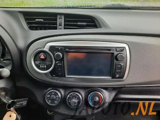 Toyota Yaris Yaris III (P13), Hatchback, 2010 / 2020 1.0 12V VVT-i picture 12