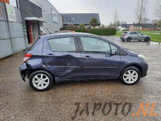 Toyota Yaris Yaris III (P13), Hatchback, 2010 / 2020 1.0 12V VVT-i picture 5