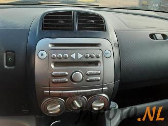 Daihatsu Sirion Sirion 2 (M3), Hatchback, 2005 1.0 12V DVVT picture 13
