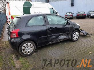 Toyota Yaris Yaris II (P9), Hatchback, 2005 / 2014 1.3 16V VVT-i picture 8