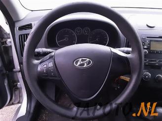 Hyundai I-30 i30 Crosswagon (WWH), Combi, 2007 / 2012 1.4 CVVT 16V picture 13