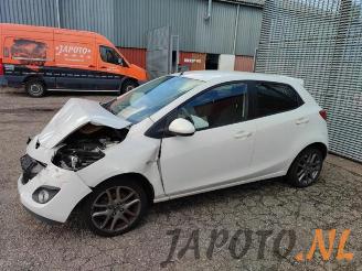 Mazda 2 2 (DE), Hatchback, 2007 / 2015 1.3 16V MZR picture 3