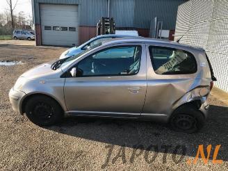 Toyota Yaris Yaris (P1), Hatchback, 1999 / 2005 1.3 16V VVT-i picture 2