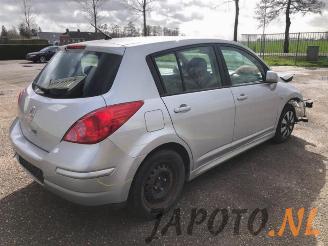 Nissan Tiida  picture 4