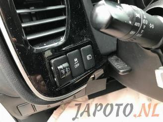 Mitsubishi Outlander Outlander (GF/GG), SUV, 2012 / 2022 2.0 16V PHEV 4x4 picture 12