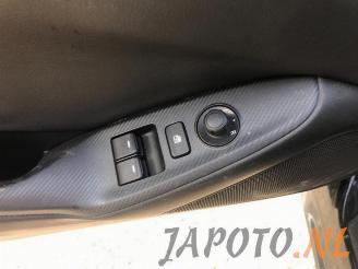 Mazda MX-5 MX-5 RF (ND), Cabrio, 2015 2.0 SkyActiv G-160 16V picture 16