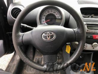 Toyota Aygo Aygo (B10), Hatchback, 2005 / 2014 1.0 12V VVT-i picture 12