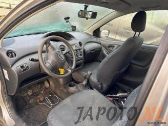 Toyota Yaris Yaris (P1), Hatchback, 1999 / 2005 1.0 16V VVT-i picture 21