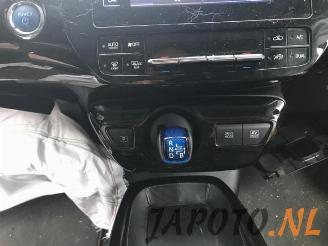 Toyota Prius Prius (ZVW5), Hatchback, 2015 / 2022 1.8 16V Hybrid picture 10