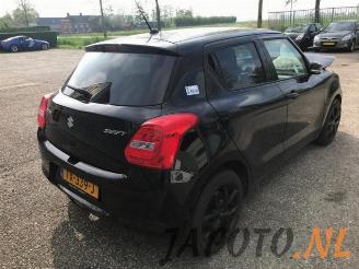 Suzuki Swift Swift (ZC/ZD), Hatchback 5-drs, 2017 1.2 Dual Jet 16V picture 4