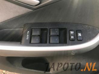 Toyota Prius Prius (ZVW3), Hatchback, 2009 / 2016 1.8 16V picture 12