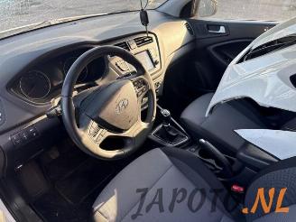 Hyundai I-20 i20 (GBB), Hatchback, 2014 / 2020 1.0 T-GDI 120 12V picture 16