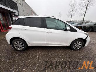 Toyota Yaris Yaris III (P13), Hatchback, 2010 / 2020 1.33 16V Dual VVT-I picture 6