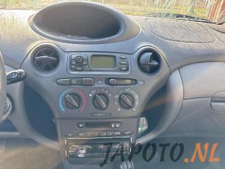 Toyota Yaris Yaris (P1), Hatchback, 1999 / 2005 1.3 16V VVT-i picture 10