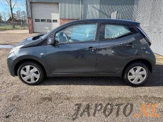 Toyota Aygo Aygo (B40), Hatchback, 2014 1.0 12V VVT-i picture 2