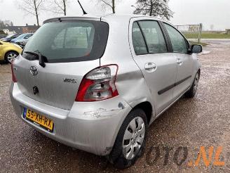 Toyota Yaris Yaris II (P9), Hatchback, 2005 / 2014 1.3 16V VVT-i picture 5