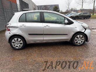 Toyota Yaris Yaris II (P9), Hatchback, 2005 / 2014 1.3 16V VVT-i picture 6