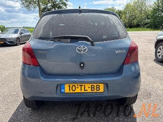 Toyota Yaris Yaris II (P9), Hatchback, 2005 / 2014 1.0 12V VVT-i picture 4