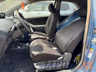 Toyota Yaris Yaris II (P9), Hatchback, 2005 / 2014 1.0 12V VVT-i picture 10