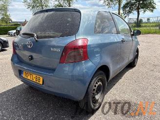 Toyota Yaris Yaris II (P9), Hatchback, 2005 / 2014 1.0 12V VVT-i picture 5