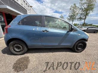 Toyota Yaris Yaris II (P9), Hatchback, 2005 / 2014 1.0 12V VVT-i picture 6