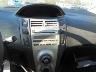 Toyota Yaris 1.3 16 V picture 6