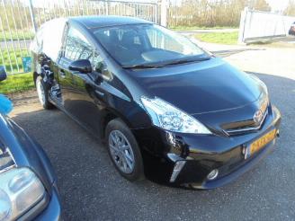 Toyota Prius ZWV40 picture 2