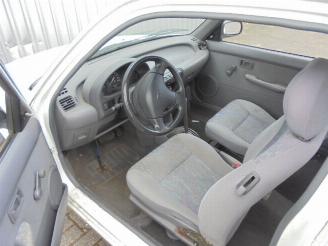 Nissan Micra 1.0 picture 5