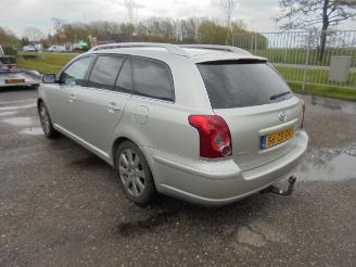 Toyota Avensis 2.0 16_V D-4D picture 4