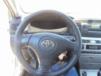 Toyota Corolla 1.6 16_V VVT-i picture 5