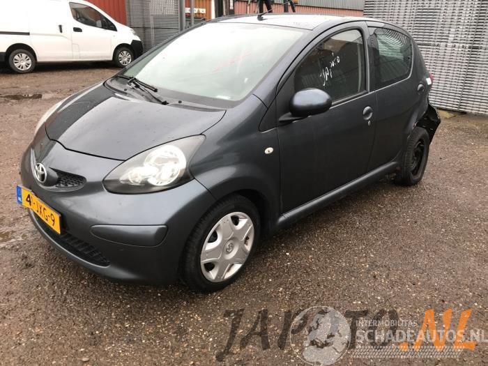 Toyota Aygo Aygo (B10), Hatchback, 2005 / 2014 1.0 12V VVT-i
