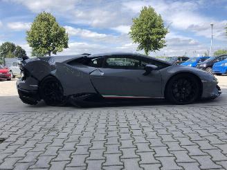 Lamborghini Huracan Performante picture 9